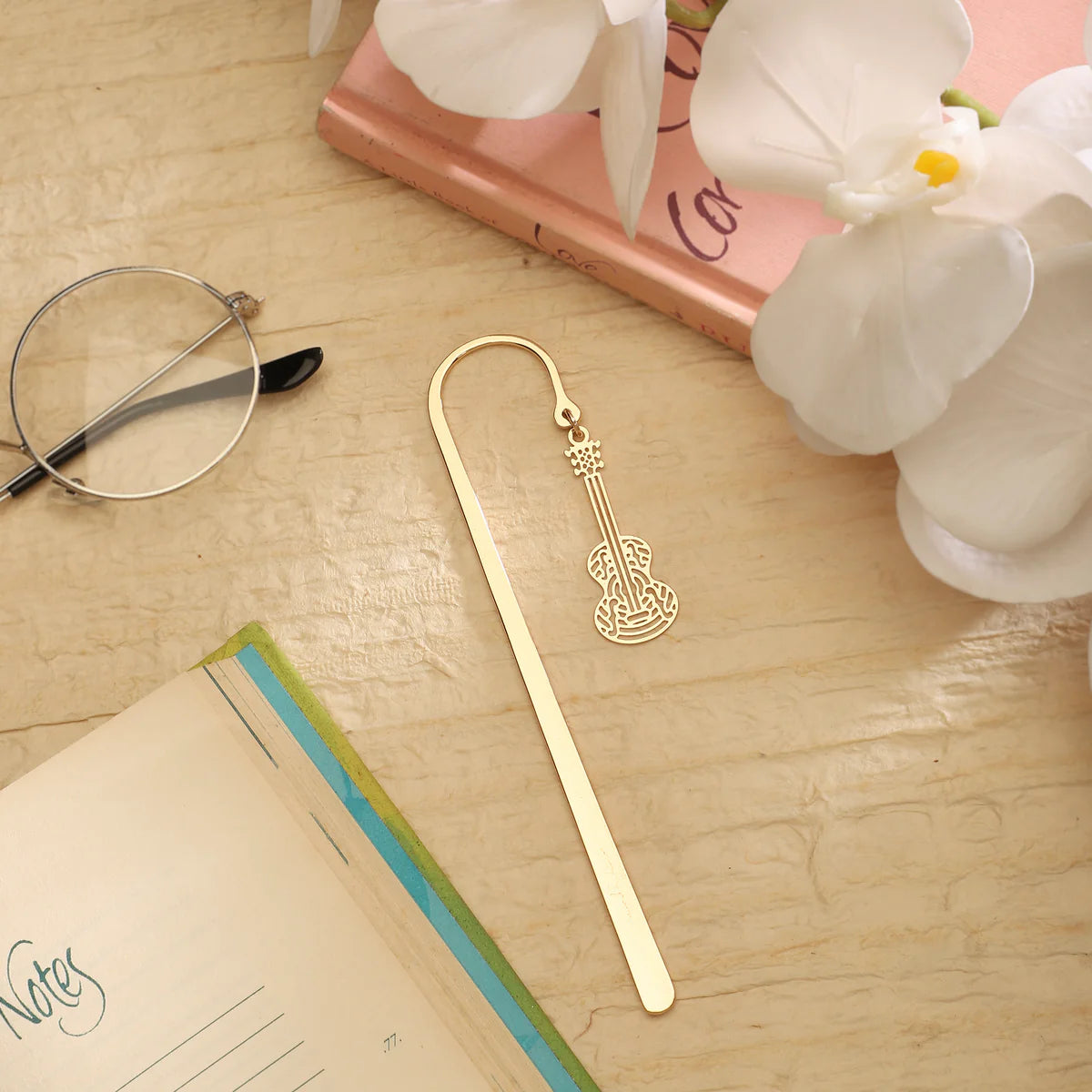 Anand Prakash-Bookmark Hook_Guitar_Brass Bp-Bm371
